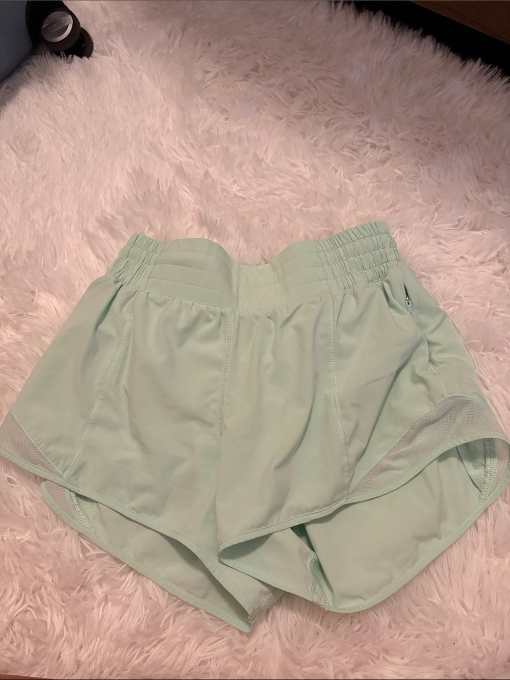 Lululemon Women’s Mint Green Hotty Hot Shorts, Inseam: 2.5 inch